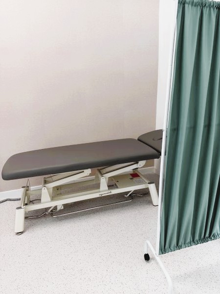 łóżko do fizjoterapii i rehabilitacji w medpoint Szczecin